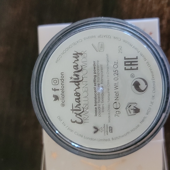 Powder - Picture 3 of 3